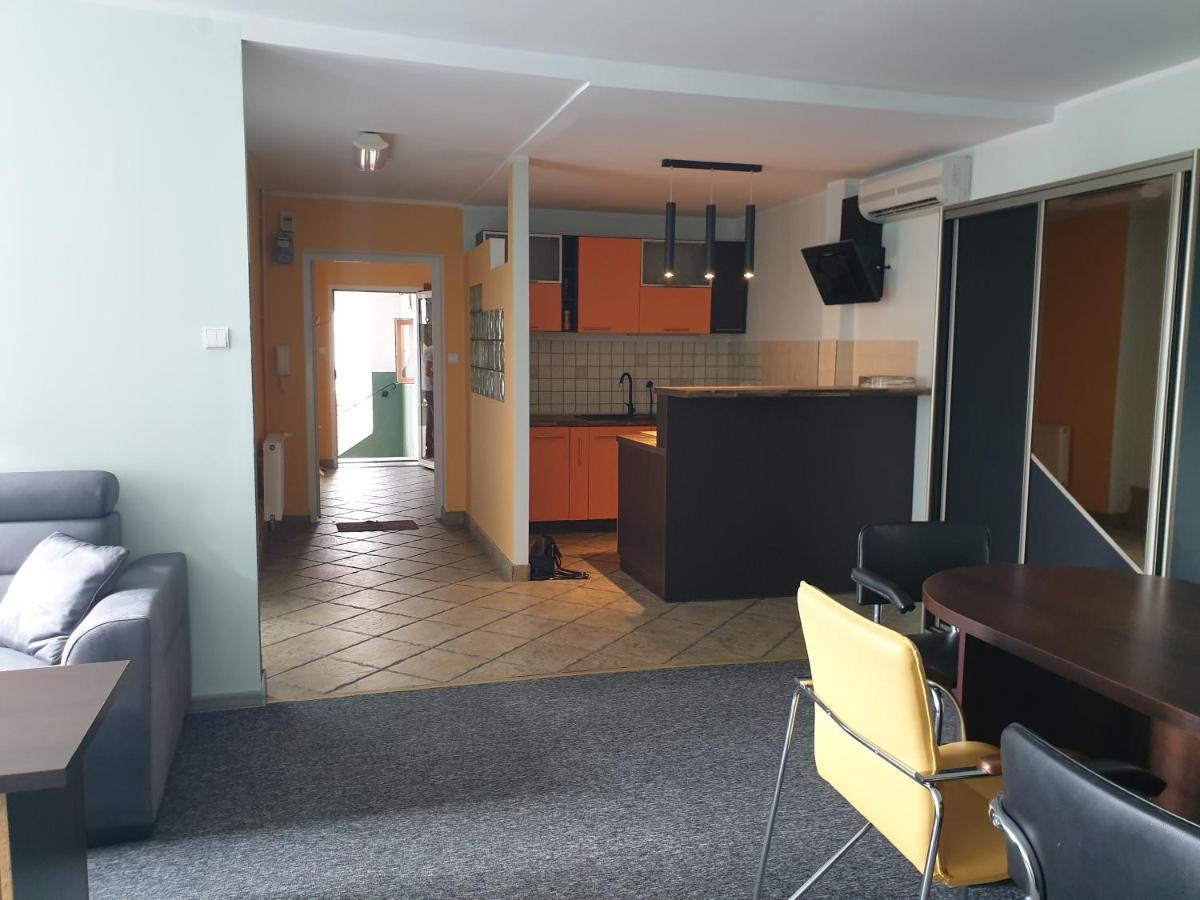 Warszawska Centrum - W Cenie 4 Rowery, Lodka Wioslowa, Kajak, Rower Wodny, Plaza Mragowo Exterior photo